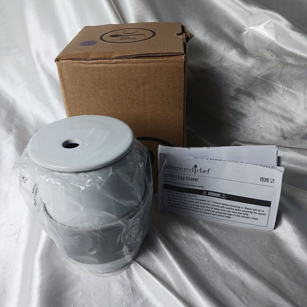 PAMPERED CHEF CERAMIC EGG COOKER